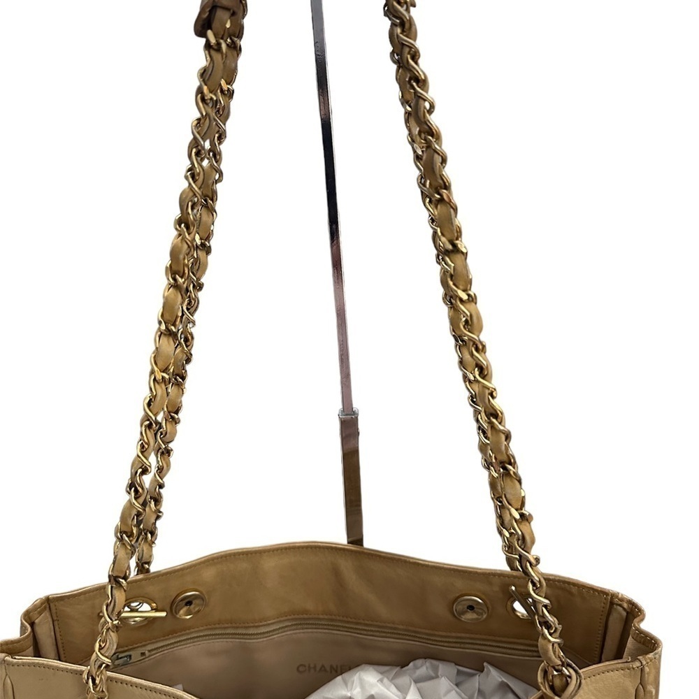 Chanel Matelasse Quilted CC Chain Tote Beige Women's Handbag, Pre-Owned - Picture 3 of 8